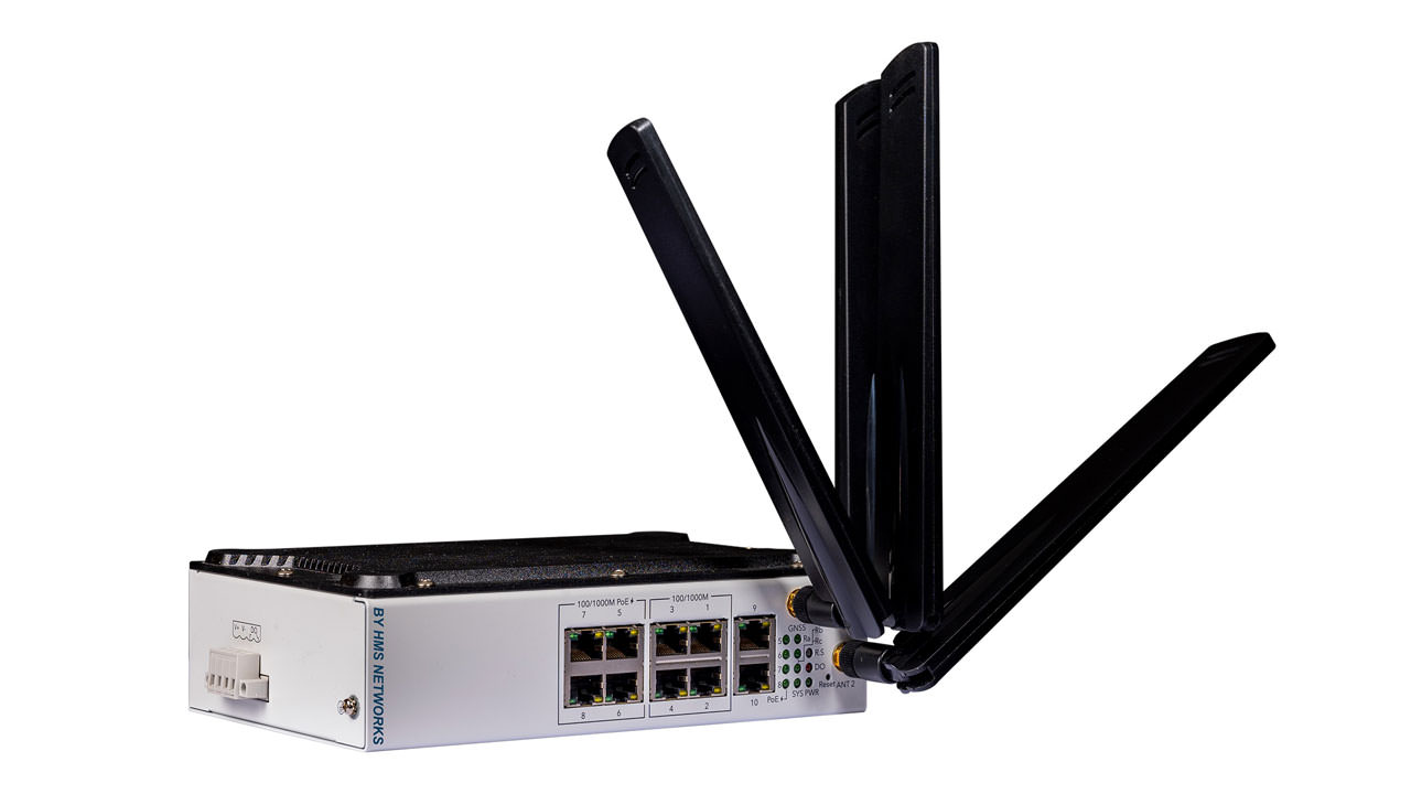 HMS Networks 5G Router With Antennas Mounted Angled