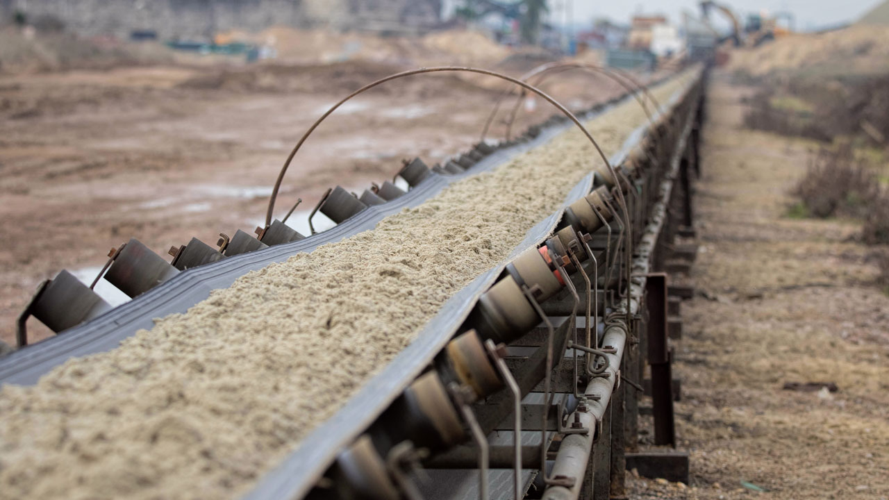 Long conveyors often between facilities are not uncommon.