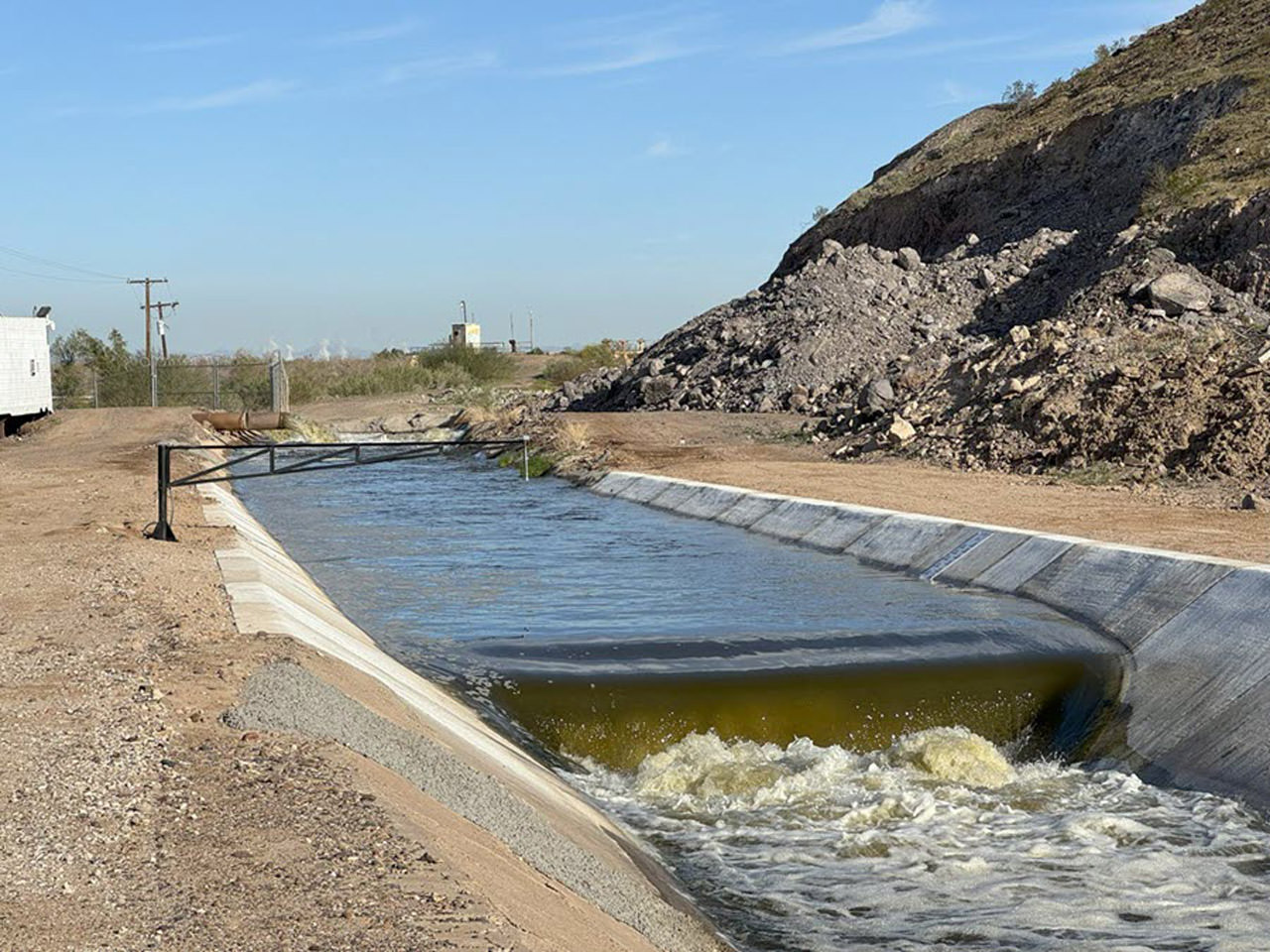 Gila Bend main canal at Gillespie Dam.